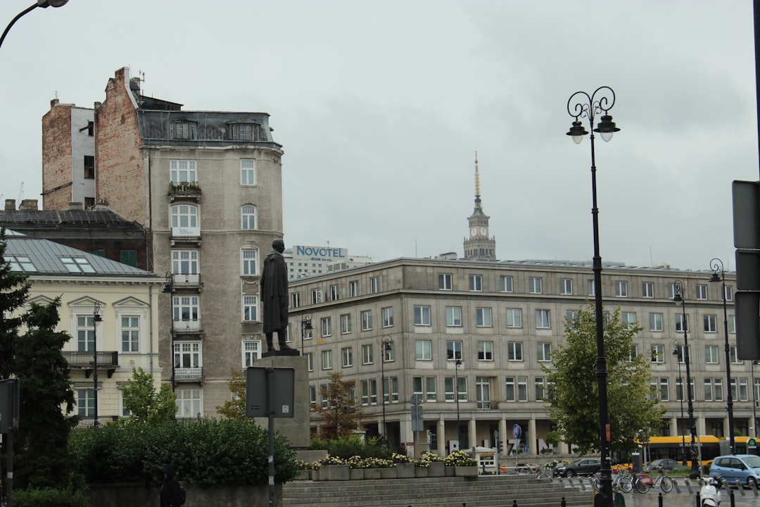 Ceny mieszkań w Warszawie: Aktualne trendy i prognozy